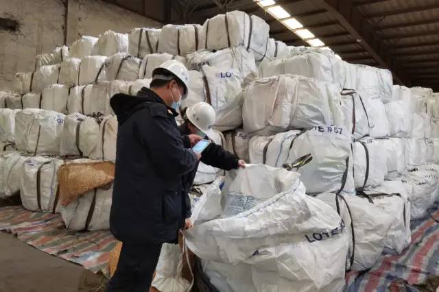 鋰<a href='http://www.lztzps.com' title='電池海運(yùn)' >電池海運(yùn)</a>